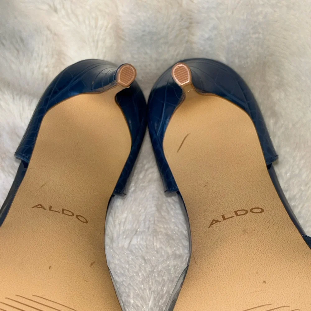 Aldo Navy Pointed D'Orsay Pumps with Clear Insets size 9